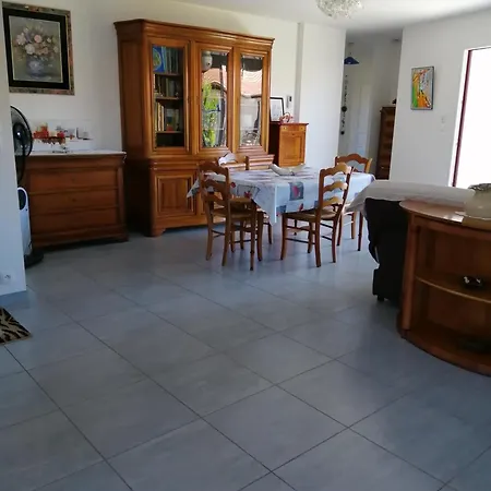 Maison Terrasse Jardin, Cotoie Mer, Foret Vakantiehuis *